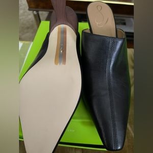 Women's size 10 shoes